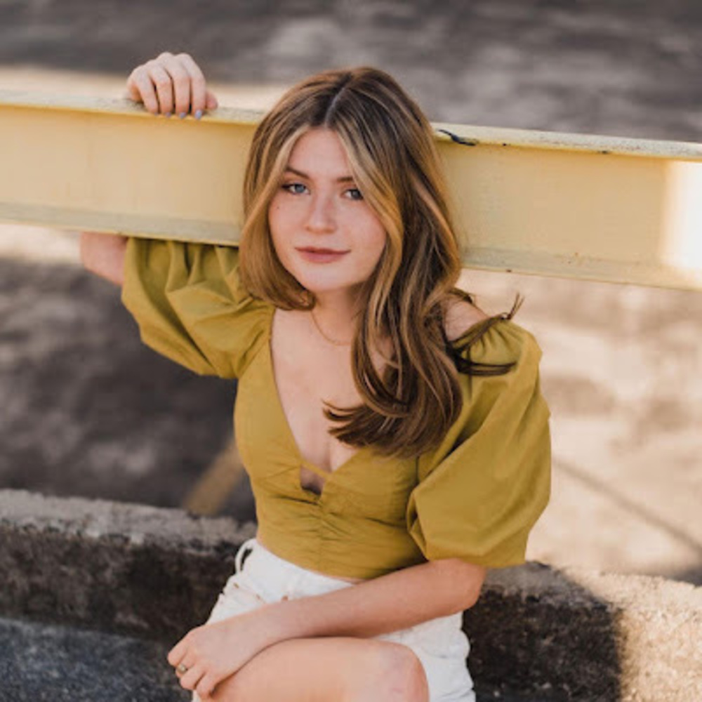 Meet your Posher, Carmen